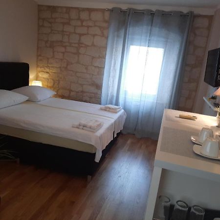 Room No3 โตรกีร์ ภายนอก รูปภาพ