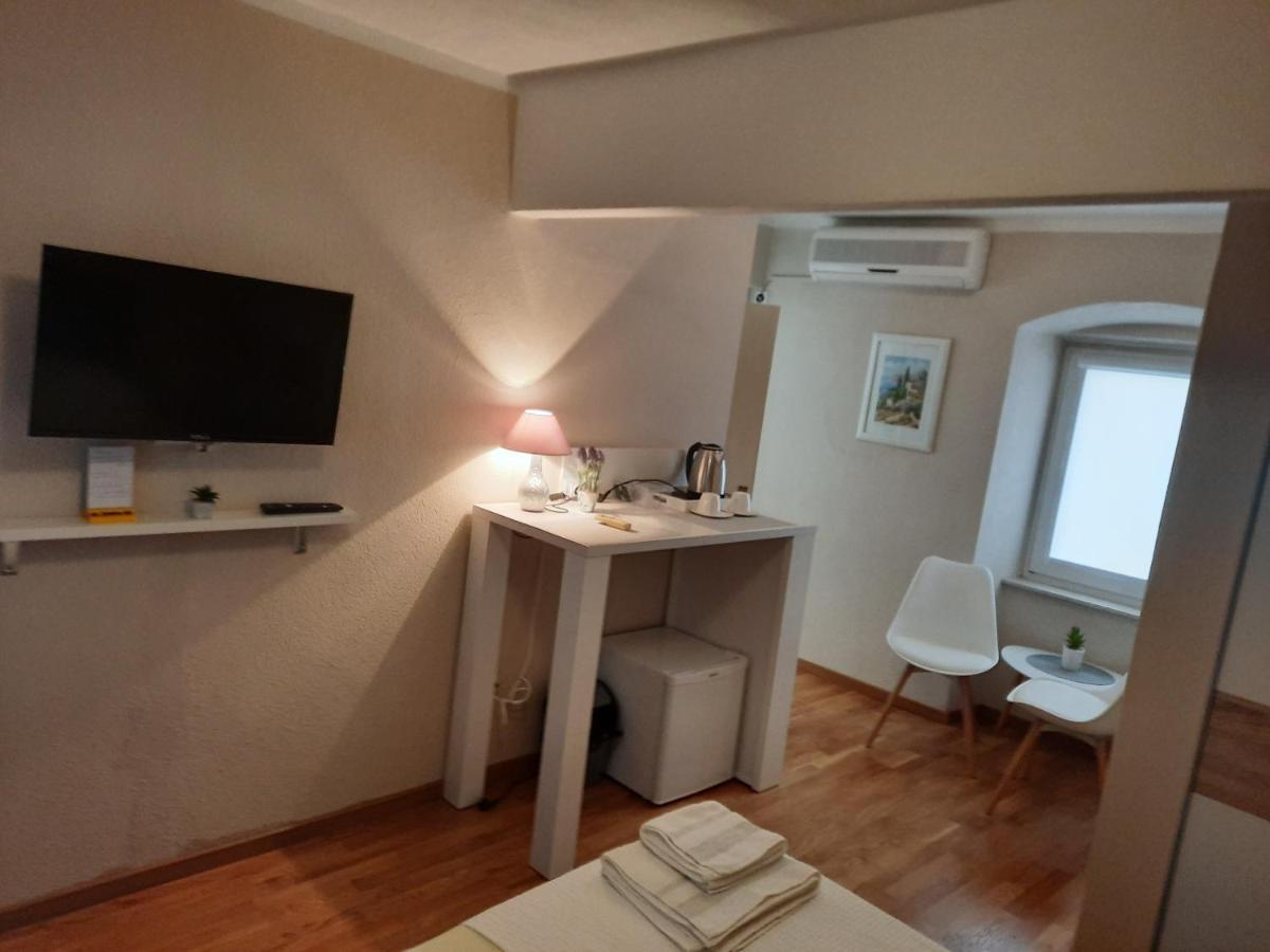Room No3 โตรกีร์ ภายนอก รูปภาพ